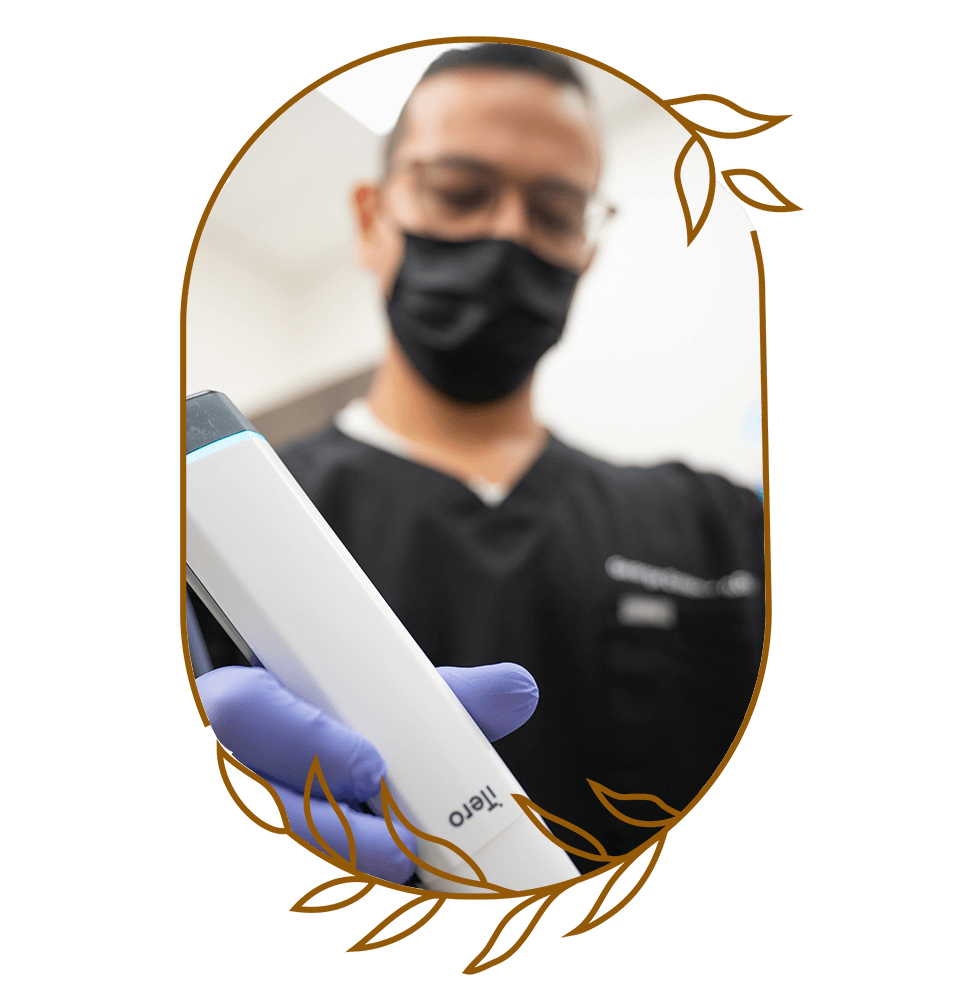 doctor taking a dental scan of Patients mouth